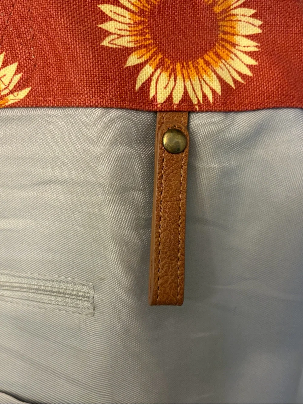Thirty-One 31 Casual Crossbody tote bag Sunflower Season **READ DESCRIPTION**